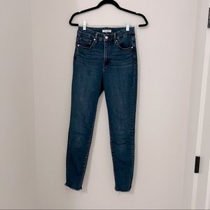 Good American: Good Legs Raw Hem Skinny Jeans